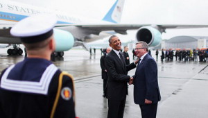 Президент Польши Бронислав Комаровский и президент США Барак Обама