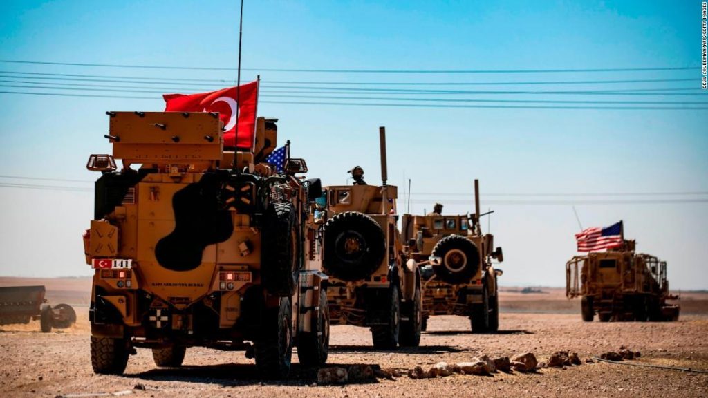 Американо-турецкое патрулирование на севере Сирии.