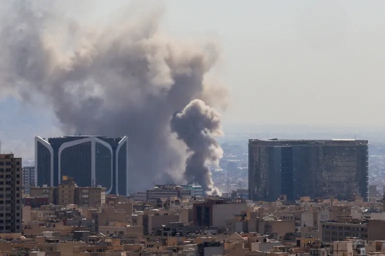 HC4mwcsbgAArbQZ.jpg HC4mwcsbgAArbQZ.jpg