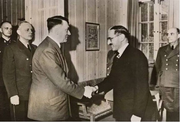 правительственная делегация Турции в Берлине, октябрь 1942.jpg