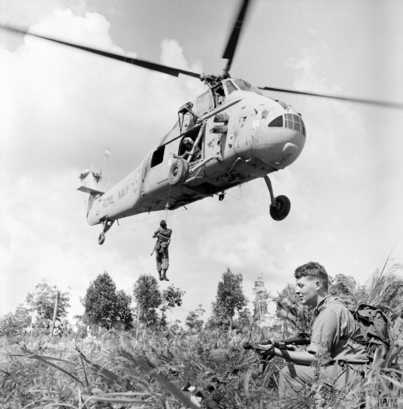 British_forces_in_Borneo_during_Confrontation, 1964.jpg