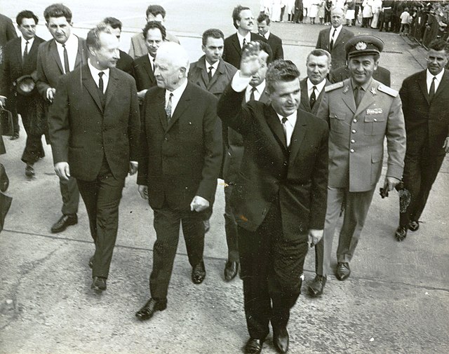 Чаушеску и Дубчек, Прага, июль 1968.jpg
